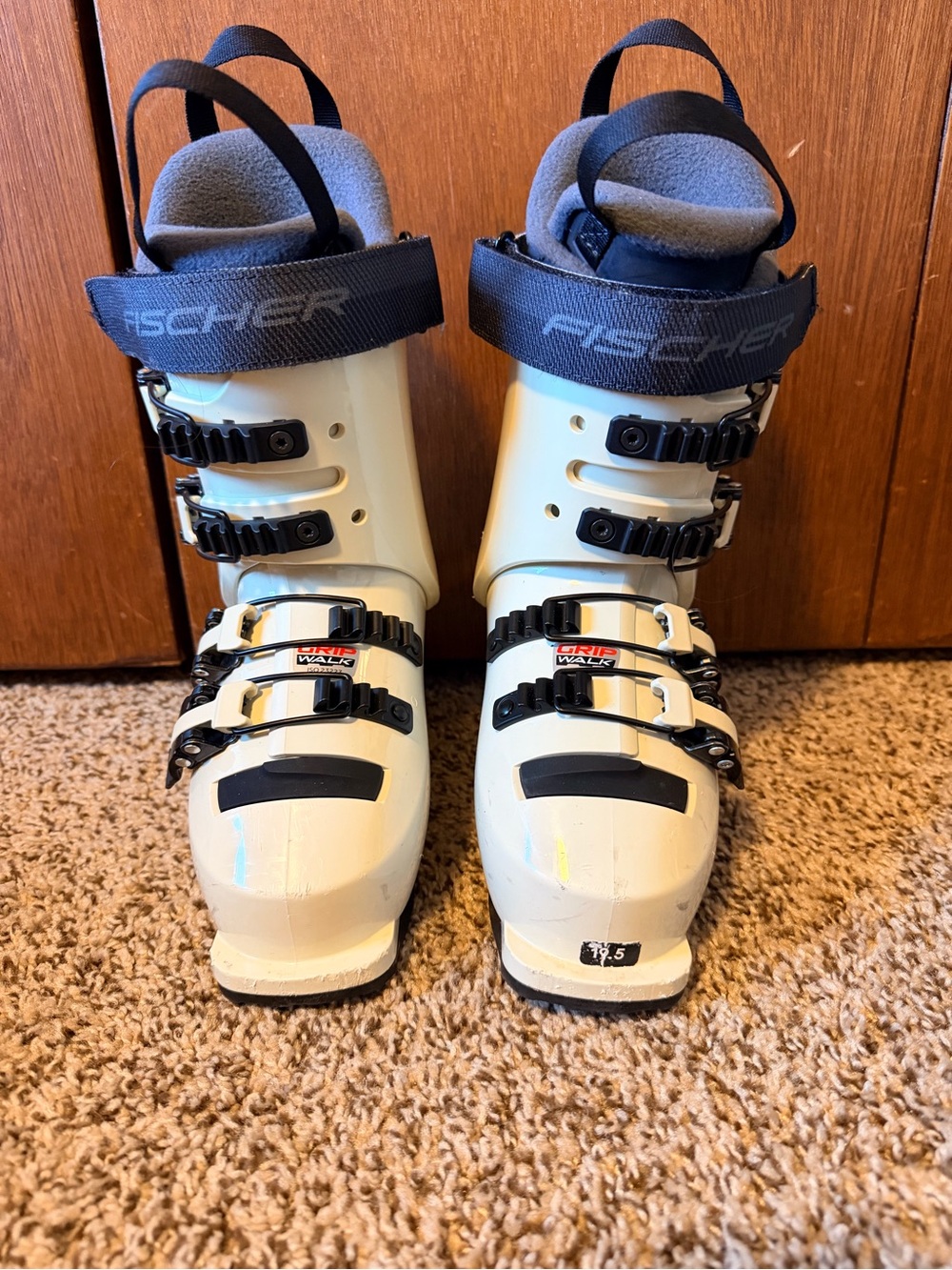 Fischer Kids RC4 60 JR Ski Boots - white